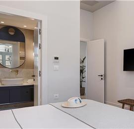 5 bedroom villa with indoor and outdoor pool in Chania town, sleeps 10